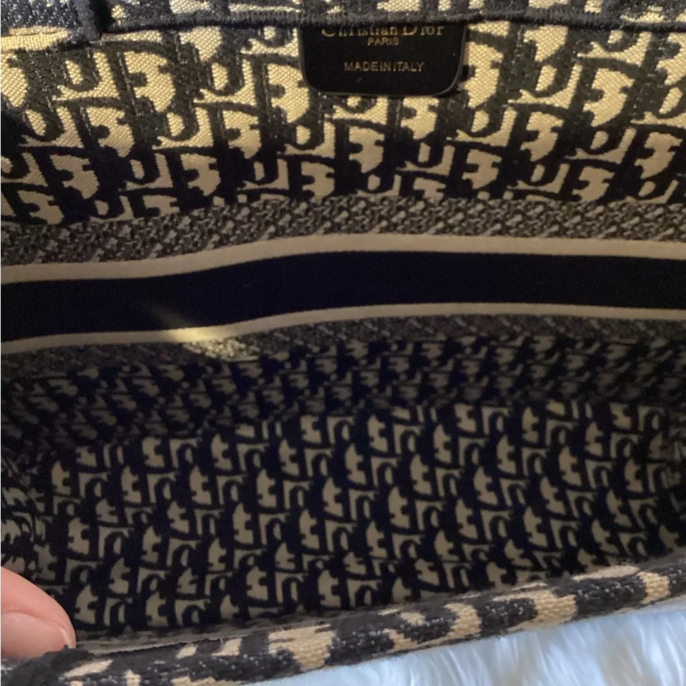 Fashion purse Black and Cream (not authentic)